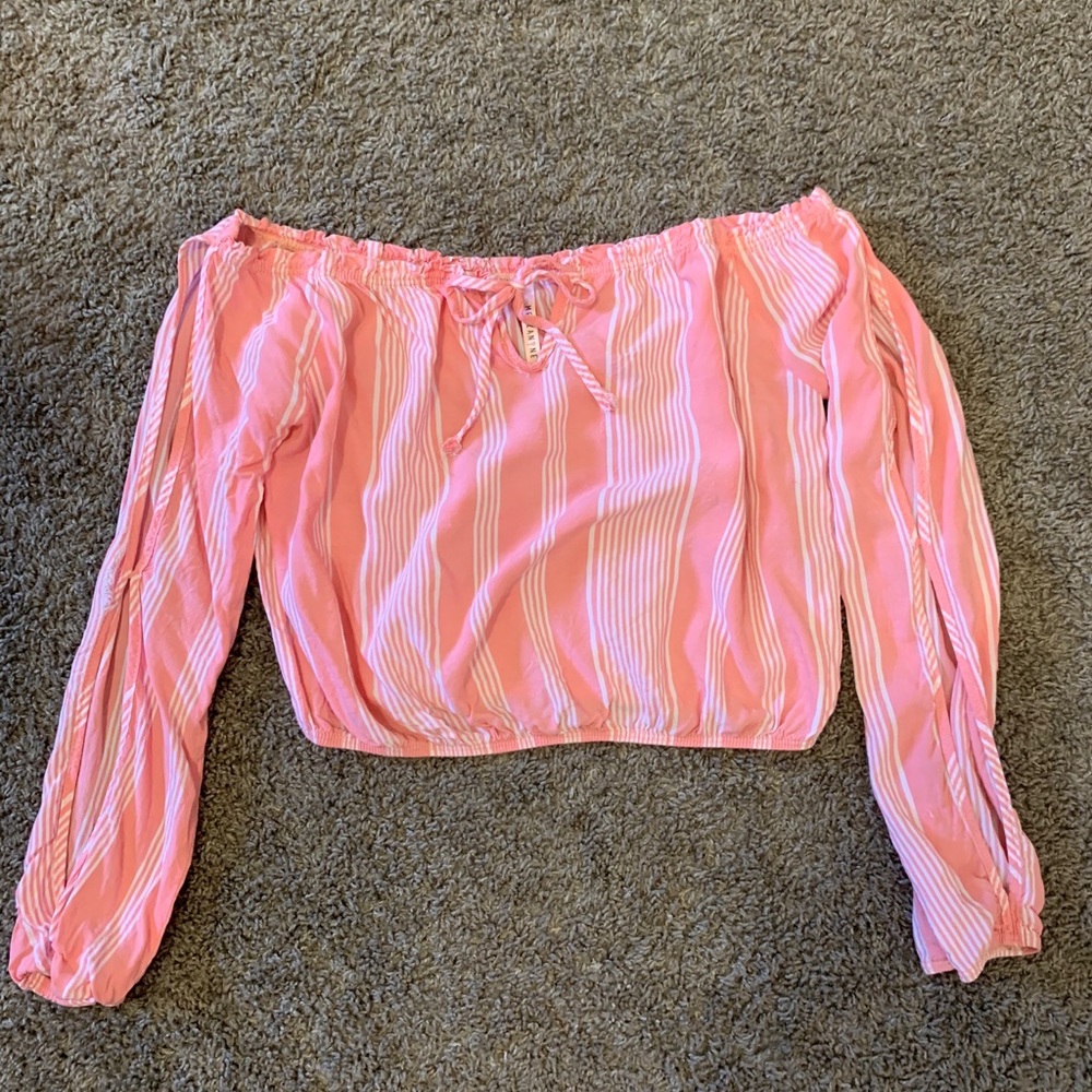Pink White Stripped Cropped Top 🌸